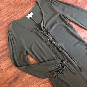 Kendall & Kylie lose mini dress